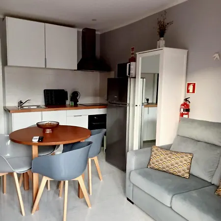 Ancoradouro T2 - Local Geres Apartman *