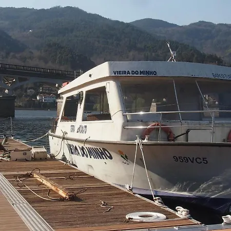 Ancoradouro T2 - Local Geres Apartment *