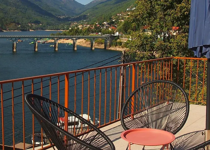 Ancoradouro T2 - Local Gerês Apartamento *