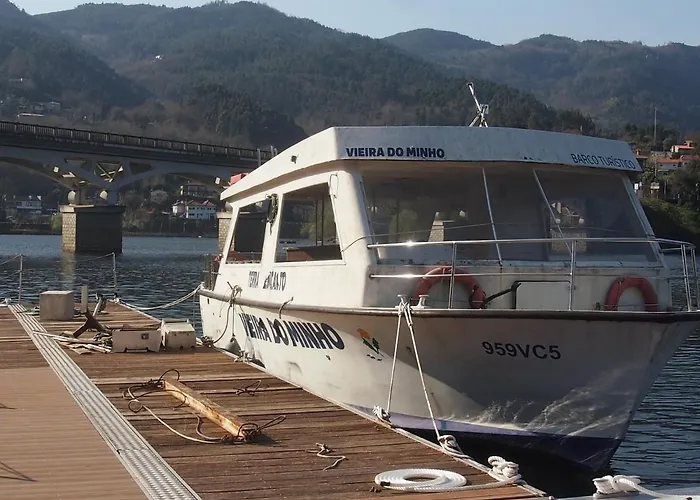 Ancoradouro T2 - Local Geres 아파트 *